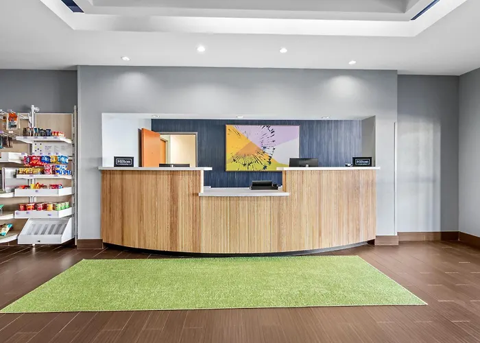 Spark By Hilton Shawnee