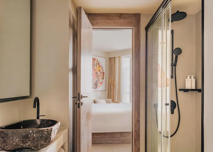 Hyde Hotel Ibiza Beach Resort By Accor Cala Llonga 