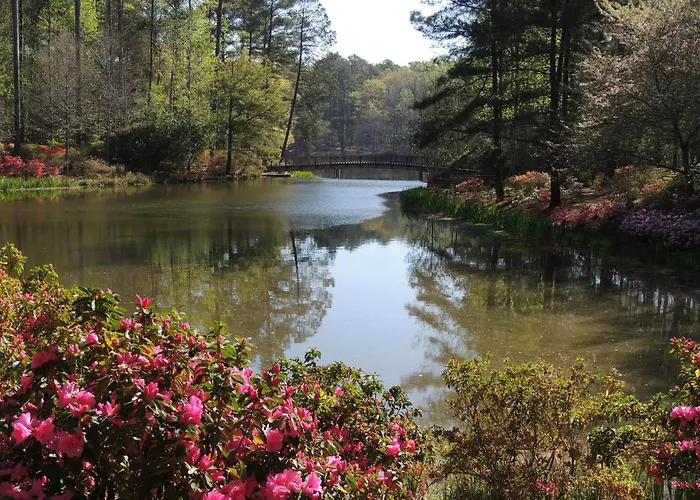 Callaway Resort & Gardens