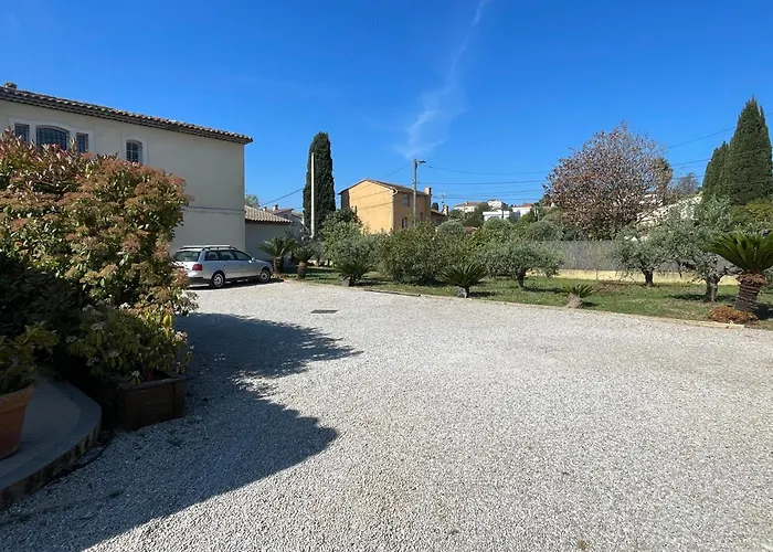 Chambre D'Hotes "La Bastide Des Eucalyptus"