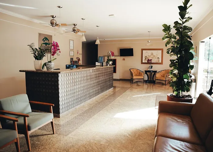 Candeias Hotel