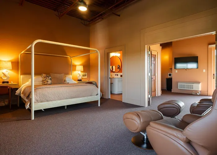 Hotel Broad Ripple