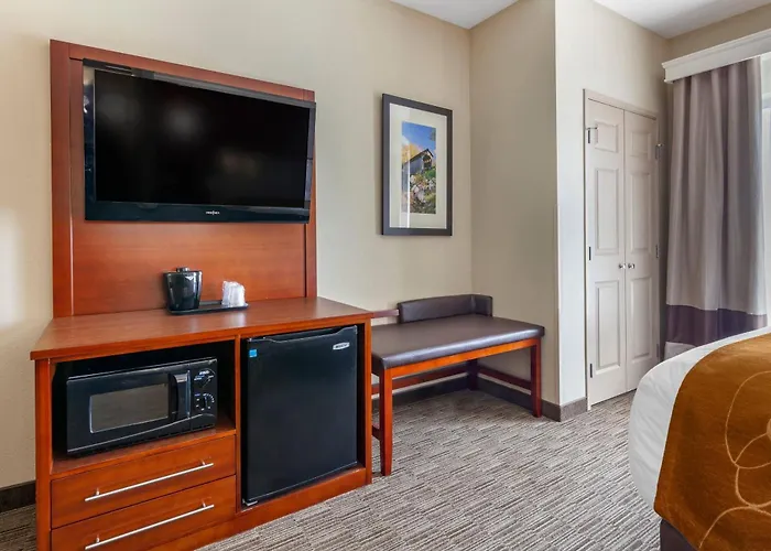 Comfort Suites Oshkosh West