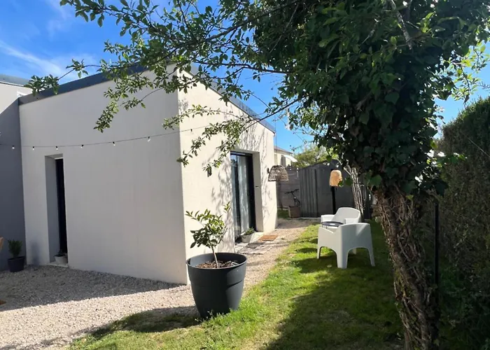 Bed and Breakfast Quiniere - 25 m2 indépendant avec piscine - Wifi à Blois