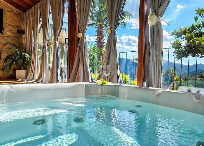Casa Favo De Mel - Jacuzzi & Piscina - Refugio Na Montanha Hotel Arcos de Valdevez