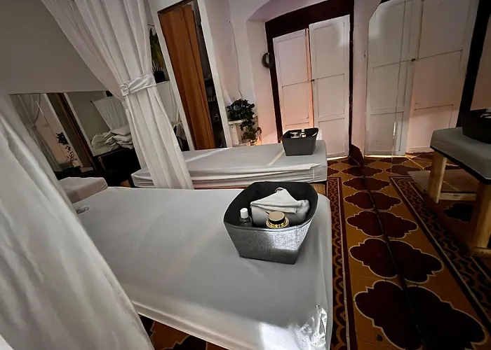 Kamazoztz Hostel And Travel