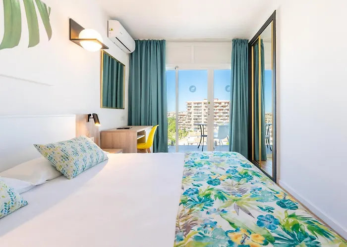 Hotel San Fermín by Dorobe Benalmádena