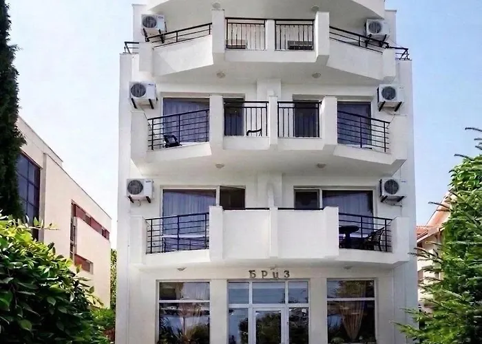 Hotel Briz