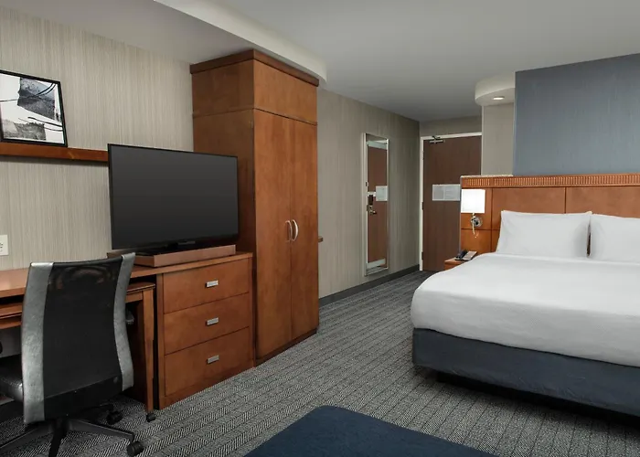 Courtyard By Marriott Seattle Kirkland Hotel