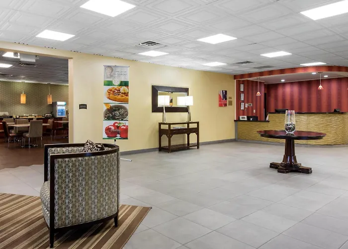 Quality Inn & Suites Charleston - Civic Center