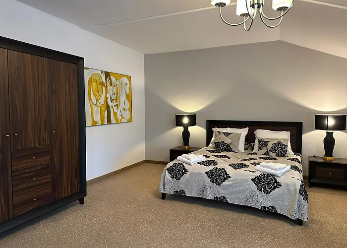 Centrum Konferencyjno-Apartamentowe Mrowka Warschau