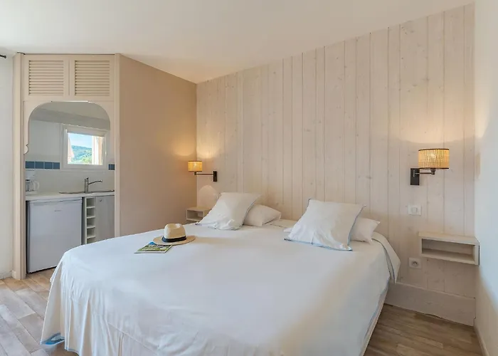 Résidence les Grands Pins Gréoux-les-Bains