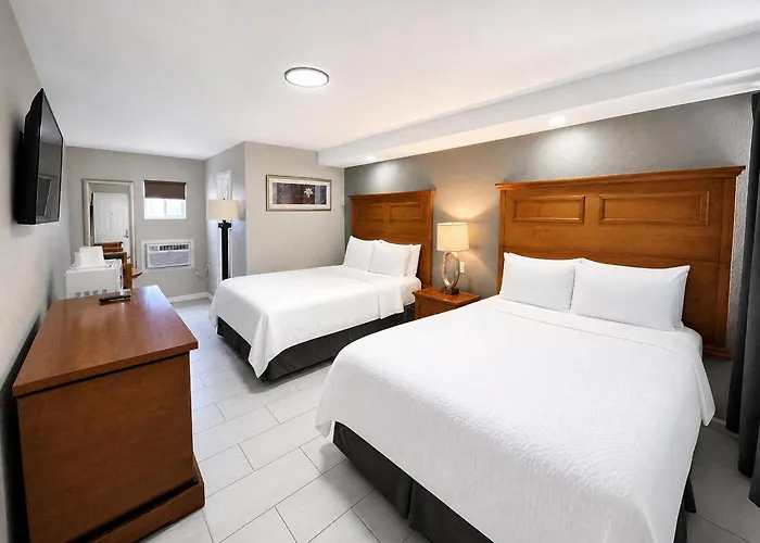 Paradise Inn