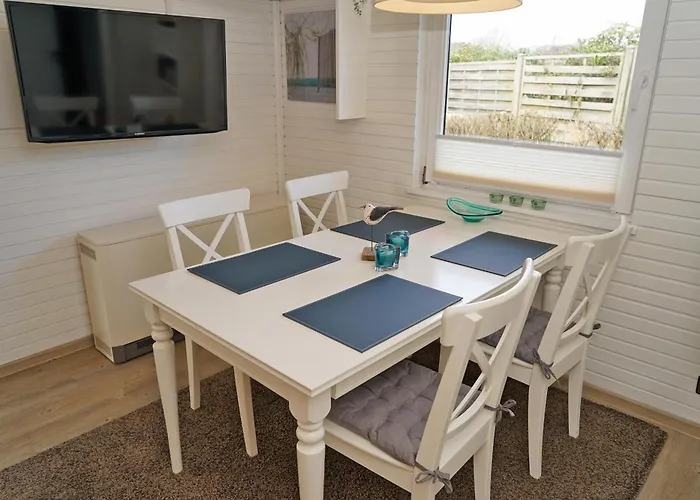 Blockhaus - grosse Terrasse mit Strandkorb und W-LAN Damp