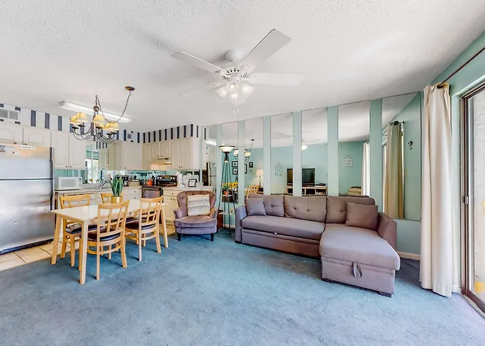 Seaside Beach & Racquet Club 2204