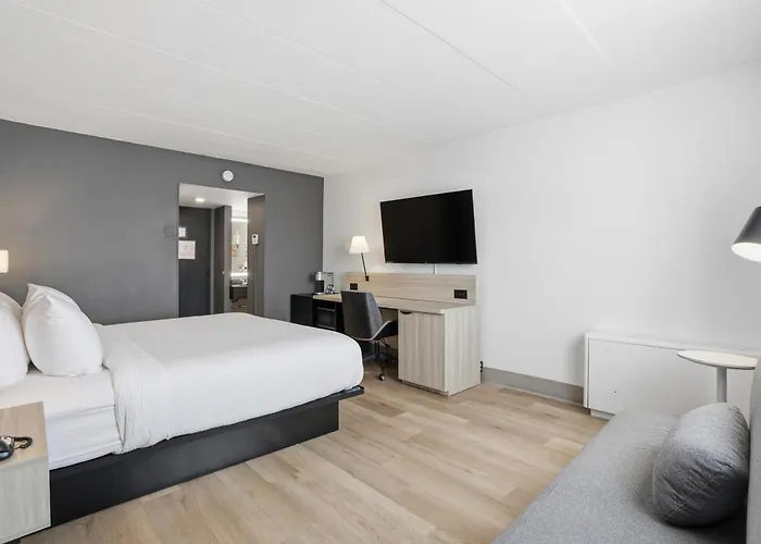 Seven Oaks Hotel Regina, Surestay Collection By Best Western