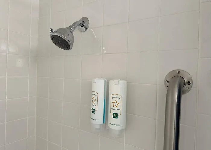 Quality Inn & Suites Everett Paine Field-Lake Stickney