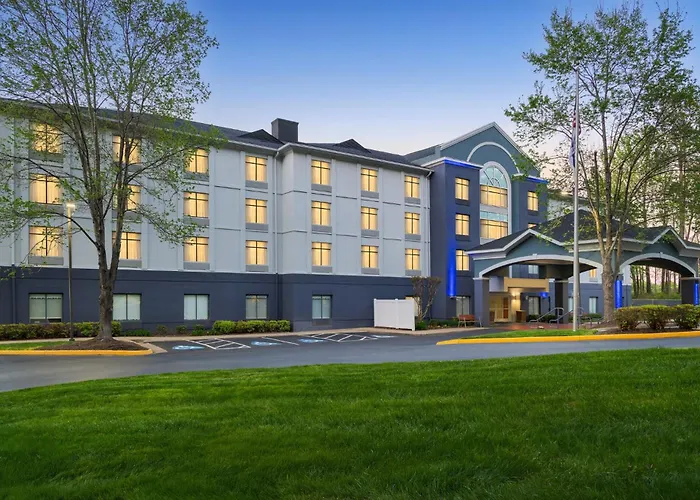 Holiday Inn Express Richmond-Brandermill-Hull Street By Ihg