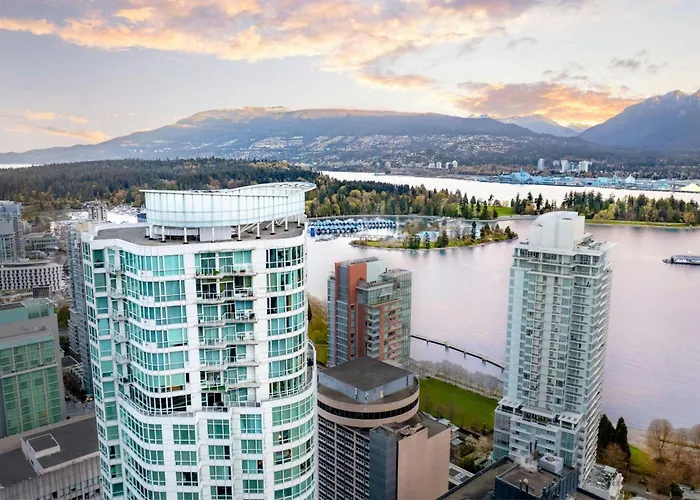 Vancouver Marriott Pinnacle Downtown Hotel