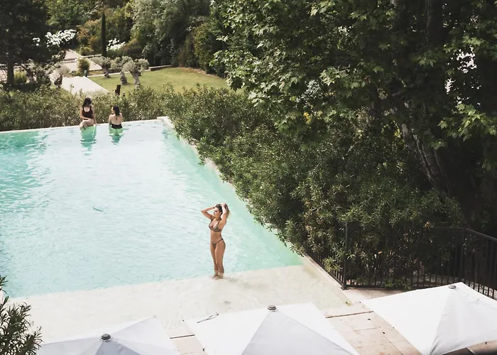 Les Lodges Sainte-Victoire Hotel&Spa Le Tholonet