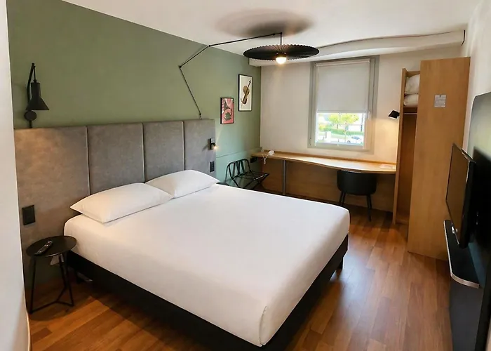 Hotel ibis Beauvais Aéroport