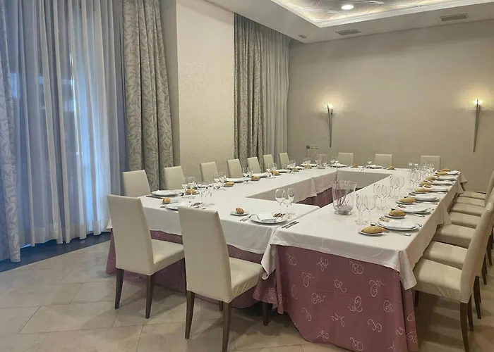 Hotel Las Artes Pinto