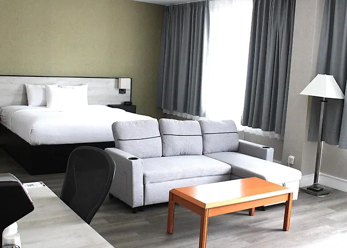 Hotel Ramada Plaza By Wyndham Montreal