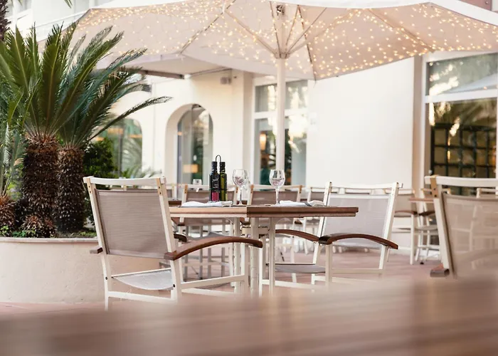 Monica Hotel Cambrils