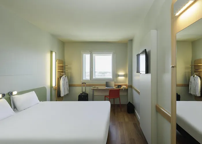 Ibis Budget Malaga Aeropuerto Avenida De Velazquez