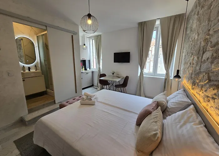 Studio Apartments - Pula City Center