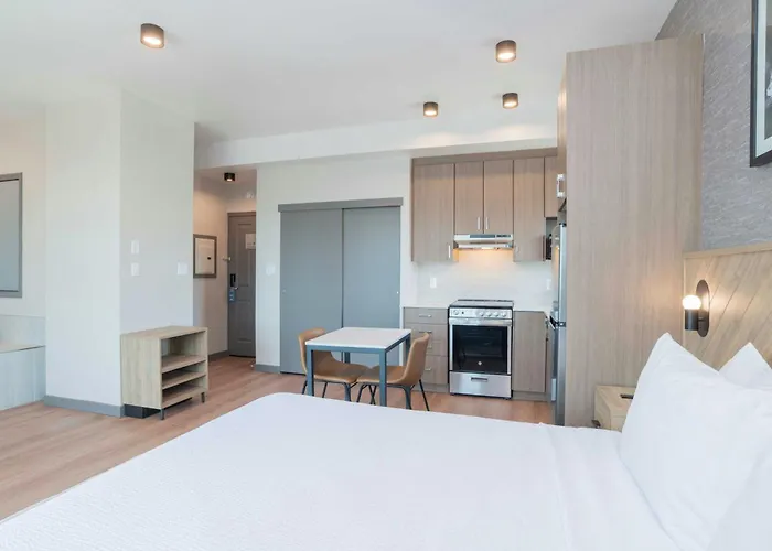 Sandman Suites Vancouver on Davie