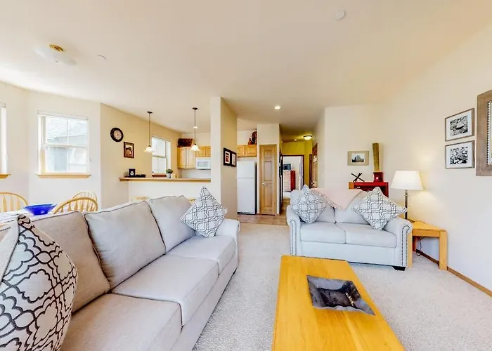 Tarn Landing B7 Apartment Frisco