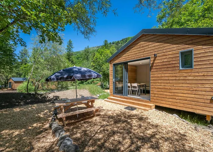Hôtel et Camping O2 Orcières Outdoor Area