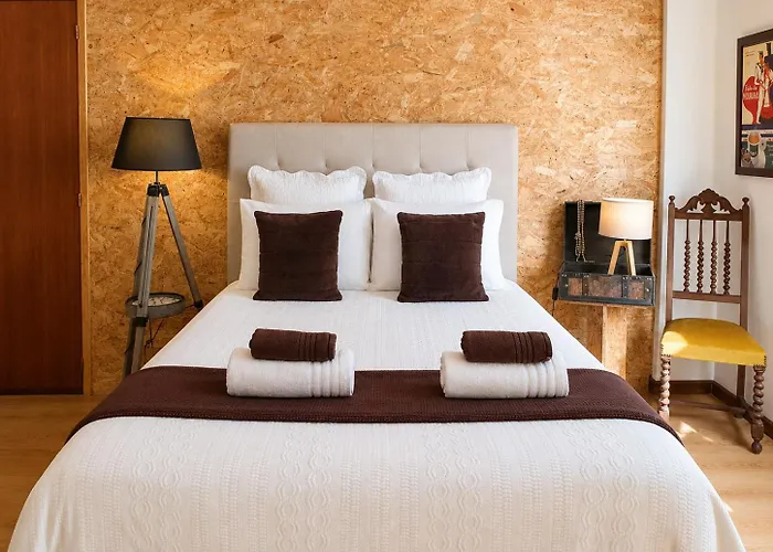 Casa Do Criativo Bed&Breakfast Almada