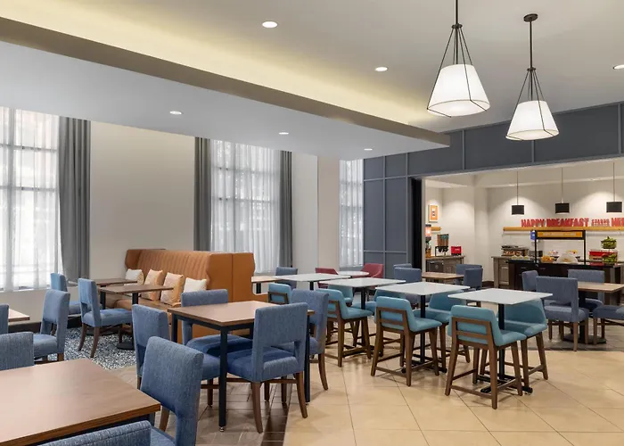 Hampton Inn & Suites - Roanoke-Downtown, Va