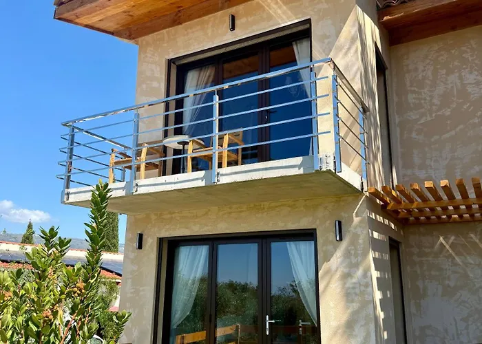 Escondida Bed & Breakfast Nice