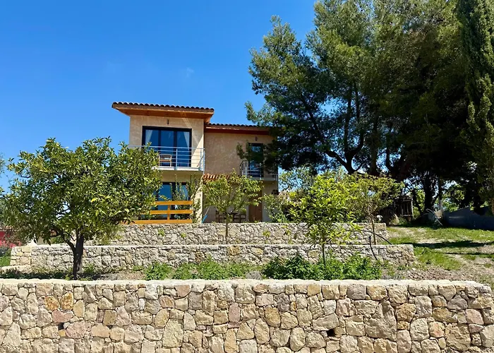 Escondida Bed & Breakfast Nice