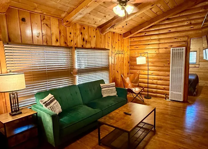 High Creek Lodge And Cabins