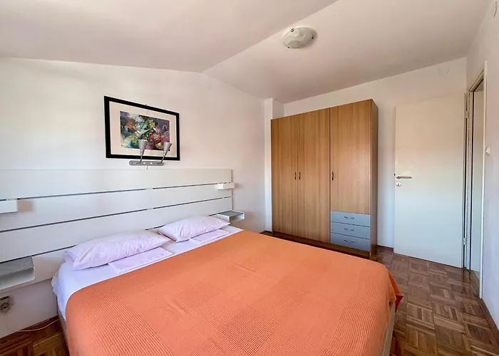 Apartments And Rooms Mofardin Rovigno
