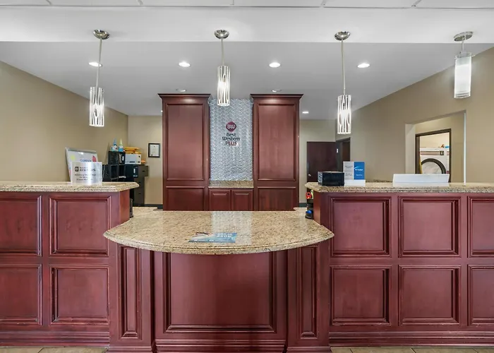 Best Western Plus Chalmette Hotel