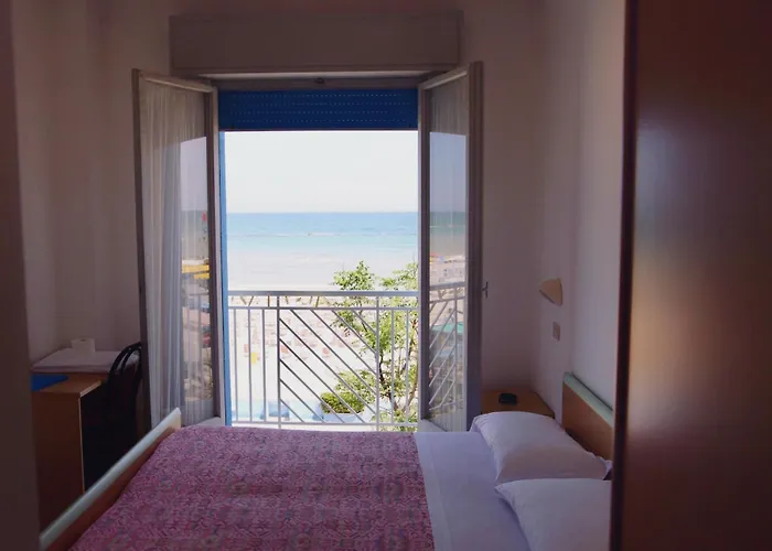 Hotel Dinarica Marotta
