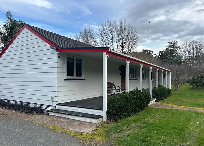Mystery Creek Motel