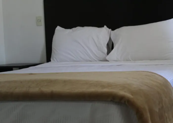 Sea Rock Hotel