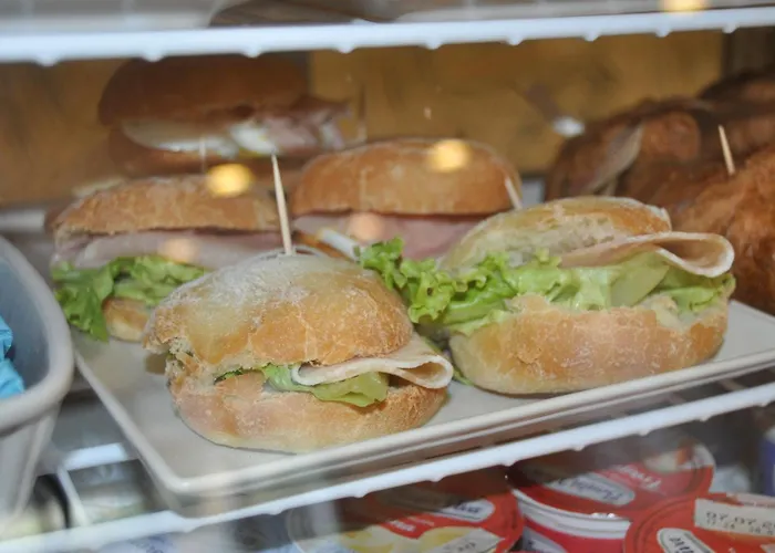 Hotel Susy - Bakery&Gluten Free - direttamente su viale Dante a due passi dal mare Riccione