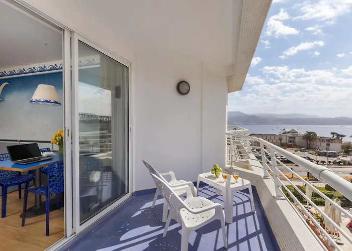 Club Hotel Eilat - All Suites Hotel