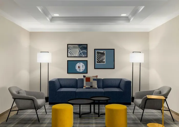 Comfort Inn & Suites Cooperstown - Milford
