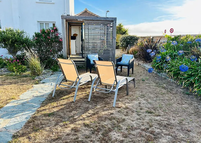 La Cabine côté mer et côté jardin à la VILLA PLEIN VENT Barneville-Carteret