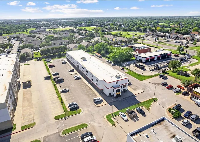 Woodland Inn And Suites Extended Stay Wichita