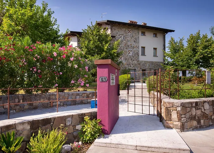 Massoni Wine Relais Bed and Breakfast Peschiera del Garda