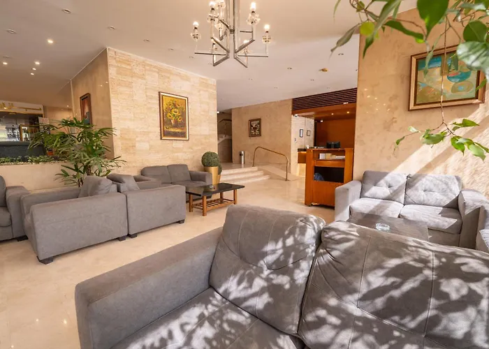 Maadi Hotel Il Il Cairo